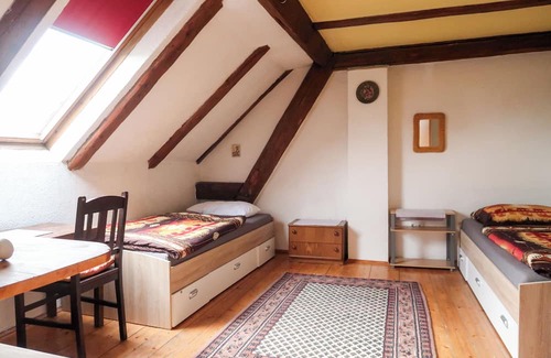 Koenigsbrunn Wohnung | Monteurwohnung mit viel Platz und Parkmöglichkeiten