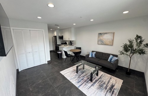 Clewiston Wohnung | Clewiston Comfort #7 – Contemporary 1BR Gem