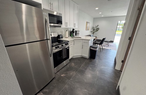 Clewiston Wohnung | Clewiston Comfort #7 – Contemporary 1BR Gem