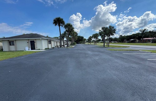 Clewiston Wohnung | Clewiston Comfort #2 – Modern 1BR Escape