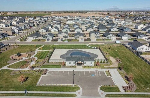 Bouvet Island Haus | Relaxing new 4 bed 2 bath home in beautiful Nampa