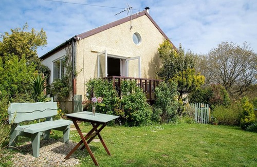 Tremain Hütte | Y Beudy at Coed Melin, Aberporth