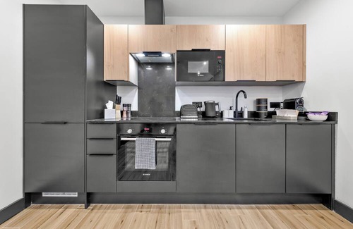 North Finchley Wohnung | Luxury 1 Bedroom Flat with private patio Sleeps 4