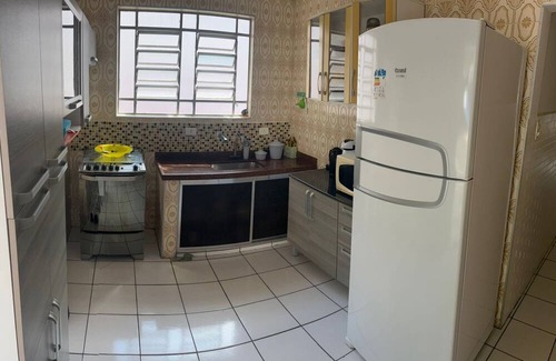 Sao Lourenco Haus | House with air conditioning 50m from Riviera beach, pets allowed.