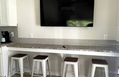 London Haus | This house is a 2 bedroom(s), 1 bathrooms, located in London, KY.