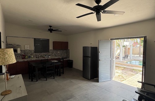 Chelem Haus | Tranquila casa para descansar en familia o disfrutar con amigos.