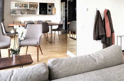 Quartier de la Roquette Wohnung | Homerez - Paris Apartment with Terrace