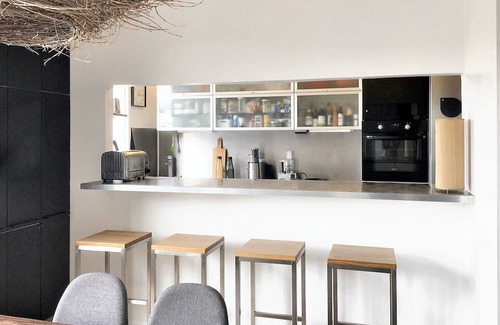 Quartier de la Roquette Wohnung | Homerez - Paris Apartment with Terrace