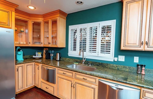 Slidell Haus | Waterfront! Artlive Residence.