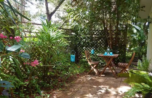 Fruitville Kabine | Gypsy Mermaid Caravan Tiny House Glamping!