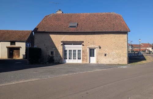 Orges Hütte | Riverside cottage in Orges for 8 guests