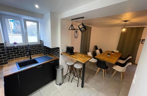 Flagy Haus | Charming renovated house with air conditioning