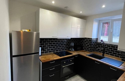 Flagy Haus | Charming renovated house with air conditioning