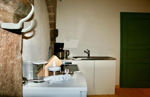 Neuried Wohnung | Apartment '6' with Private Terrace and Shared Garden