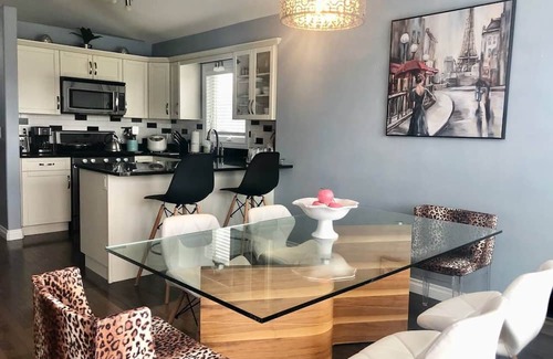Saskatoon Haus | Hampton 3BR/2BA Suite Near Airport