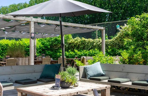 Bosschenhoofd Haus | Forest charm & Dutch Sunshine await | Tranquil Bosschenhoofd escape