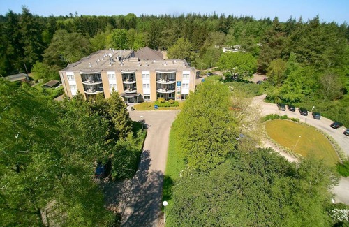 De Bult Haus | Soothing Nature Escape w/Pool, Pet Friendly | Nature Parks & Local Attractions