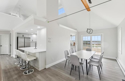 Cape May Court House Haus | Charming newly updated home in Avalon with endless views of bay and sunset