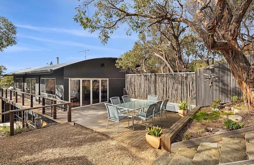 Fairhaven Haus | Orchid Haven - Bushland Retreat for Families and Groups.