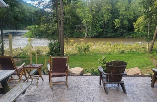Bodines Haus | Almost Heaven on the Loyalsock Creek.