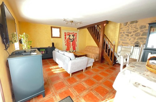 Saint-Gervazy Haus | Gîte Les Colibris 3 - with spa - sleeps 6