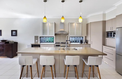 Shelly Beach Haus | SHELLY BEACH HOUSE - FAMILY FRIENDLY WITH POOL, WALK TO BEACH