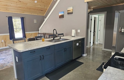 Owls Head Kabine | Private 2-bedroom cabin with WiFi in Owls Head