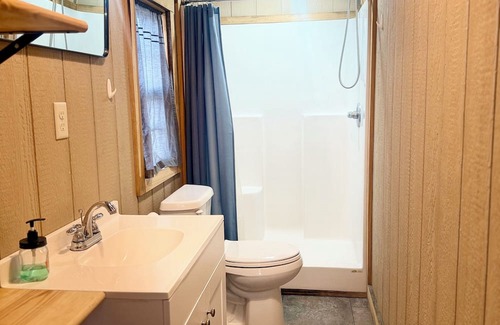 Andalusia Kabine | Comfy cabin located in Andalusia, AL