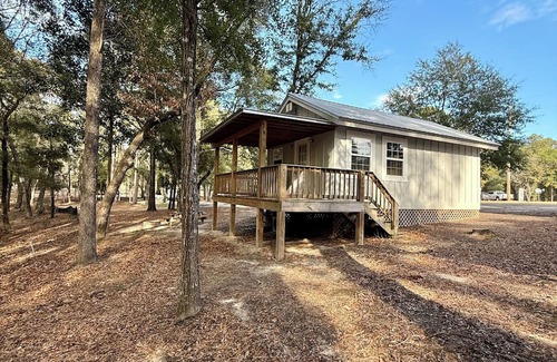 Andalusia Kabine | Comfy cabin located in Andalusia, AL