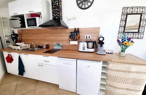 Castanet-Tolosan Kabine | Cosy, fully-equipped Tiny House - private garden