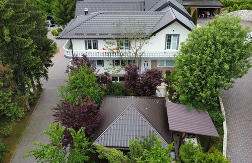 Sarajevo Wohnung | Rakovica Resort - Apartment with Shared Pool 5