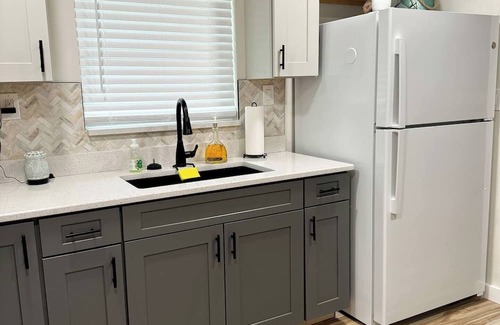 Crystal River Haus | Tranquil 2-bedroom house in Crystal River with WiFi and AC