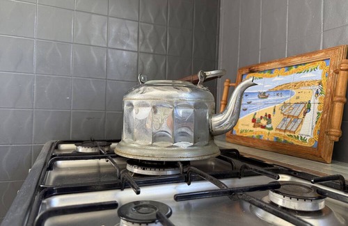 Payzac Haus | Spacious family house in the heart of Payzac with private garden, up to 10 people, pets allowed