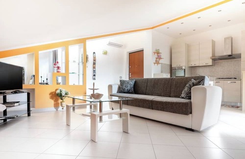 Locri Wohnung | A place away from the city chaos, in a serene and relaxing environment.