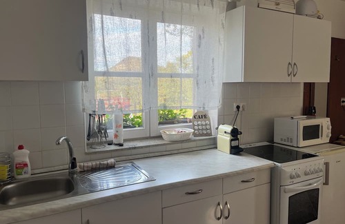 Nemesgulacs Hütte | Cosy one bedroom cottage with perfect views with AC close to Lake Balaton