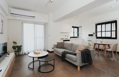 Zhongshan Wohnung | Charming 1-bedroom apartment in fabulous Taipei City with AC, WiFi