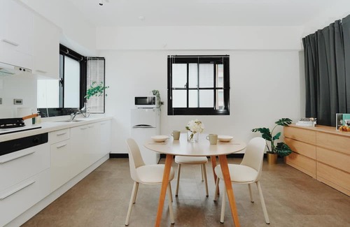 Zhongshan Wohnung | Charming 1-bedroom apartment in fabulous Taipei City with AC, WiFi