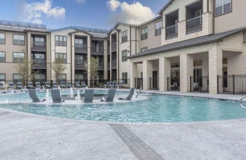 McKinney Wohnung | Bridge 2BD 7 - Two Bedroom Apartment, Sleeps 4