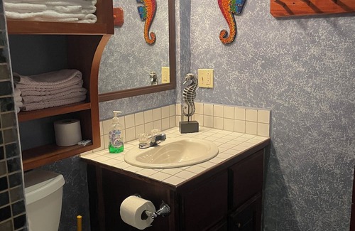 San Pedro Wohnung | ONE BEDROOM SUITE - Close to Beach