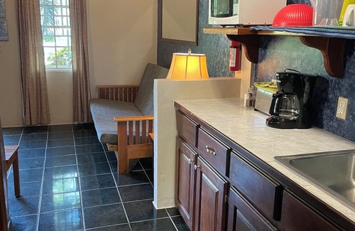 San Pedro Wohnung | ONE BEDROOM SUITE - Close to Beach