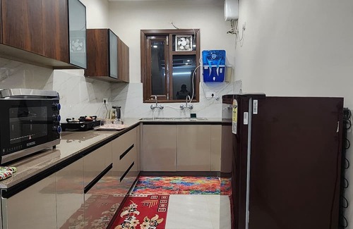 Zirakpur Wohnung | 2-bedroom apartment in lovely Nabha with AC, WiFi. Enjoy your stay