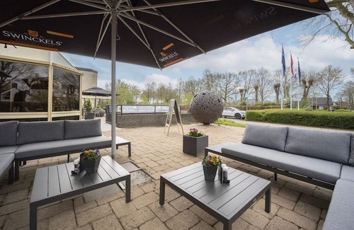 Roden Wohnung | Perfect Base for Exploring Drenthe with Free Parking & Breakfast