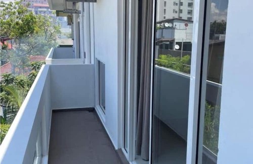 Wellawatte Eigentumswohnung | Modern condo in the heart of Colombo city, minutes away from Wellawatte Beach