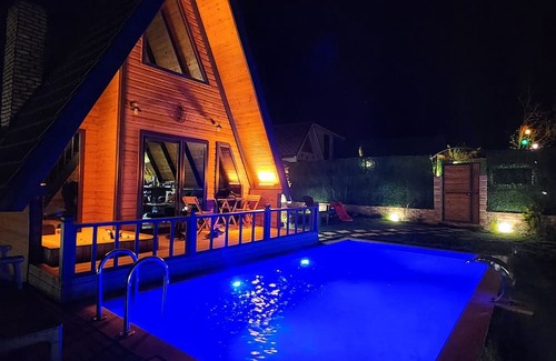 Ilmiye Haus | İlmiye 2+1 Heating Pool - Lake View - Jacuzzi - Fireplace - 4 Person Bungalow