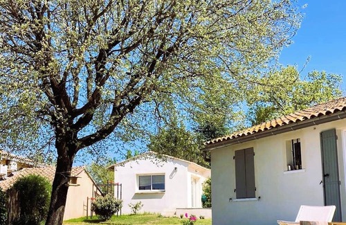 Saint-Quentin-la-Poterie Haus | Provencal house with pool house in the heart of a beautiful Uzège village