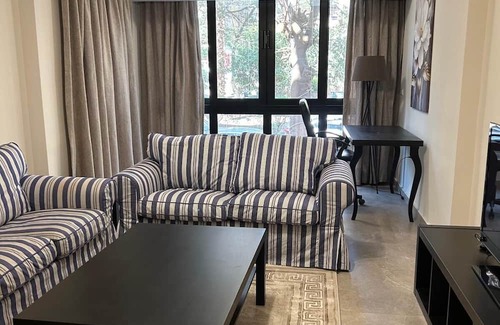 Heliopolis Wohnung | Charming 2-bedroom apartment with WiFi, AC in brilliant Heliopolis