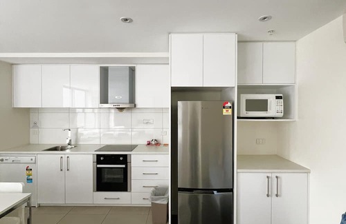 Carlton South Wohnung | Large City Apartment for 6 Guests | Melbourne CBD | Free Wi-Fi & On Site Parking