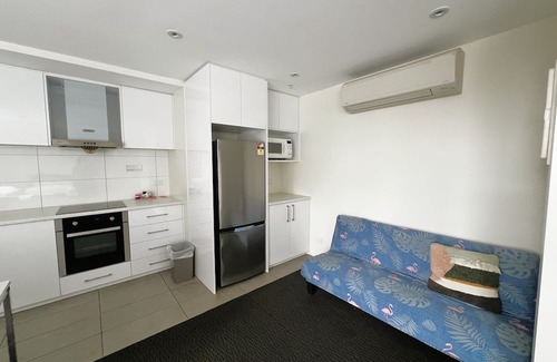 Carlton South Wohnung | Large City Apartment for 6 Guests | Melbourne CBD | Free Wi-Fi & On Site Parking