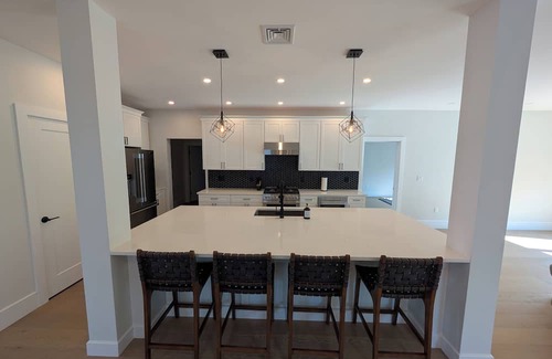 Windham Haus | 3-Bedroom Modern Farmhouse Townhome in Charming Windham with WiFi, AC. Book Now