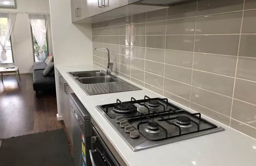 Pakenham Haus | 11 Serenity Home 4-bedroom house with WiFi and AC in delightful Pakenham
